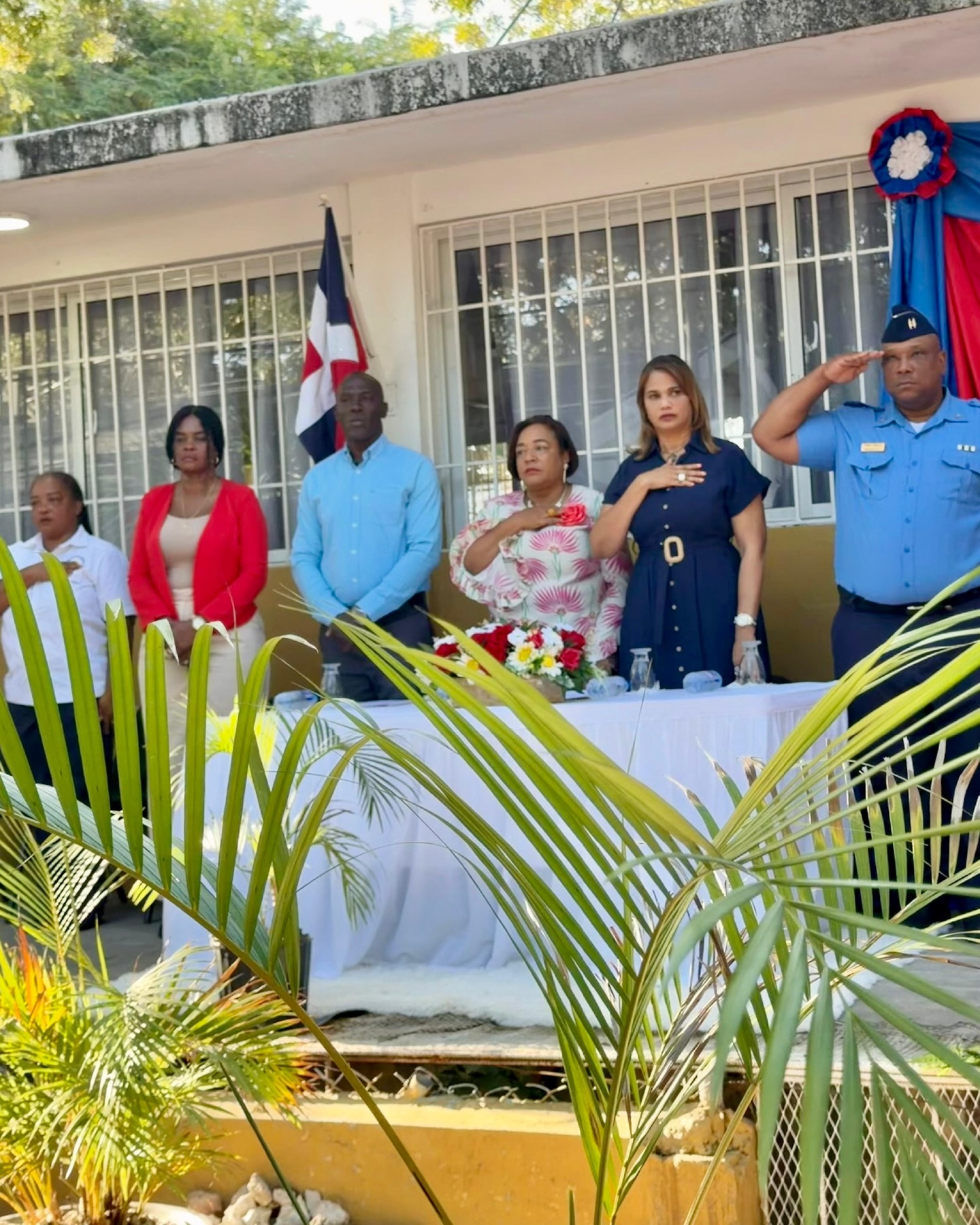 VILLA HERMOSA SE VISTE DE PATRIA: ALCALDE EDUARDO FAMILIA Y DISTRITO EDUCATIVO 05-11 DAN INICIO AL TRIMESTRE PATRIO